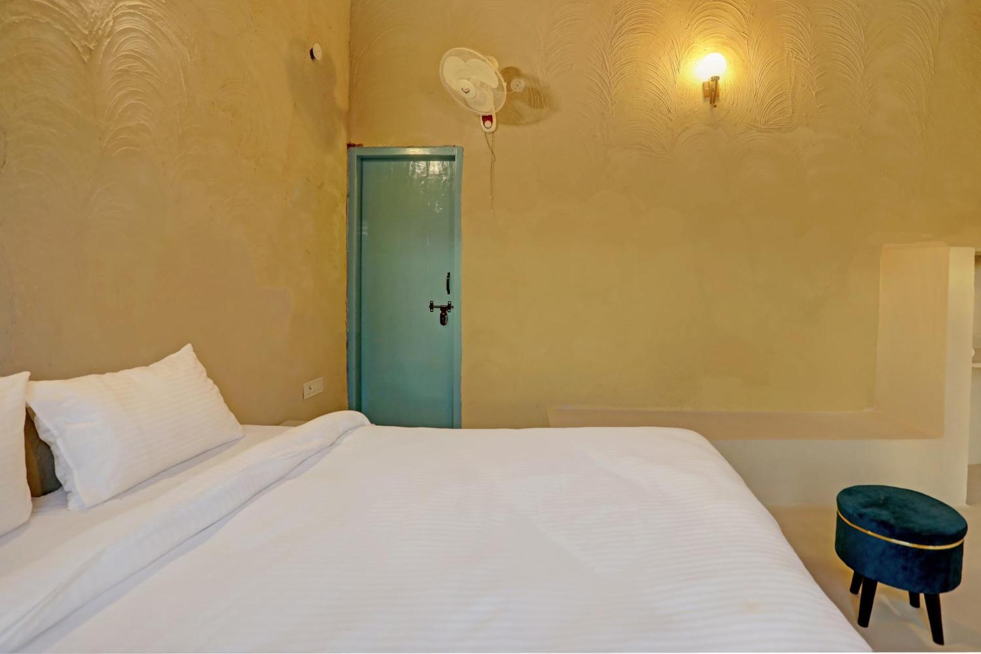 Hotel O The Mud House Bhundsi エクステリア 写真