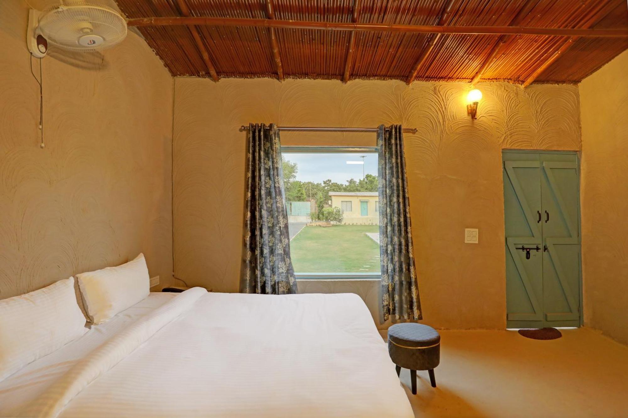 Hotel O The Mud House Bhundsi エクステリア 写真