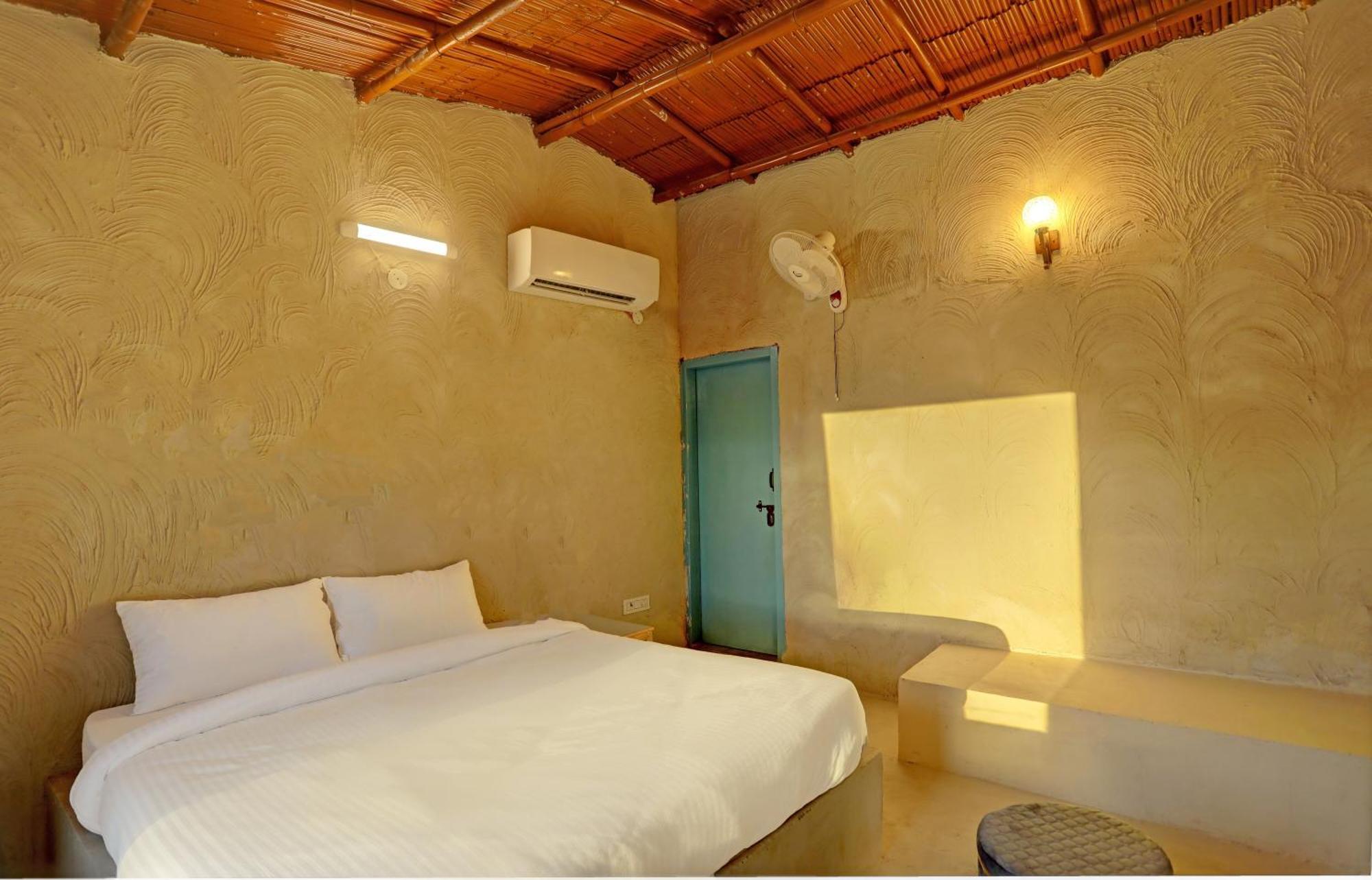 Hotel O The Mud House Bhundsi エクステリア 写真